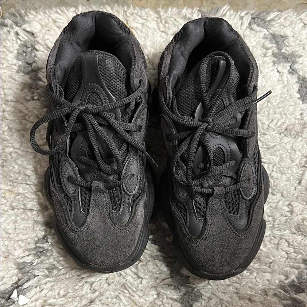 Yeezy 500-